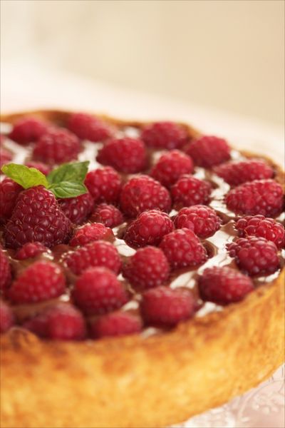 Tarte A La Ganache De Chocolat Praline Et Aux Framboises