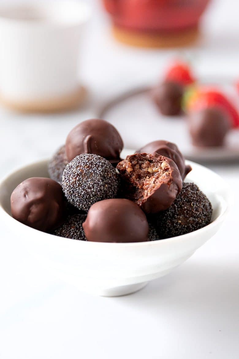 Energy balls, une recette au chocolat ou aux graines de pavot. 