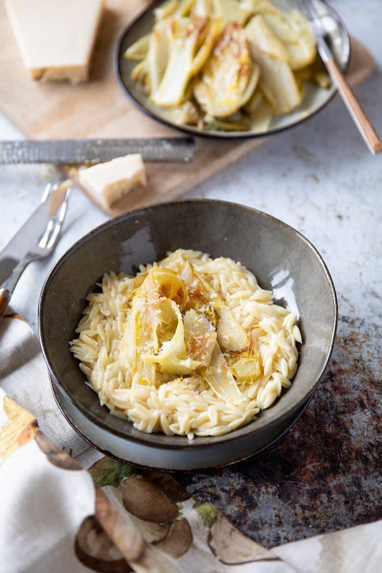 Fenouil braisé au citron et pâtes orzo ou avoine, parmesan et zeste de citron.  