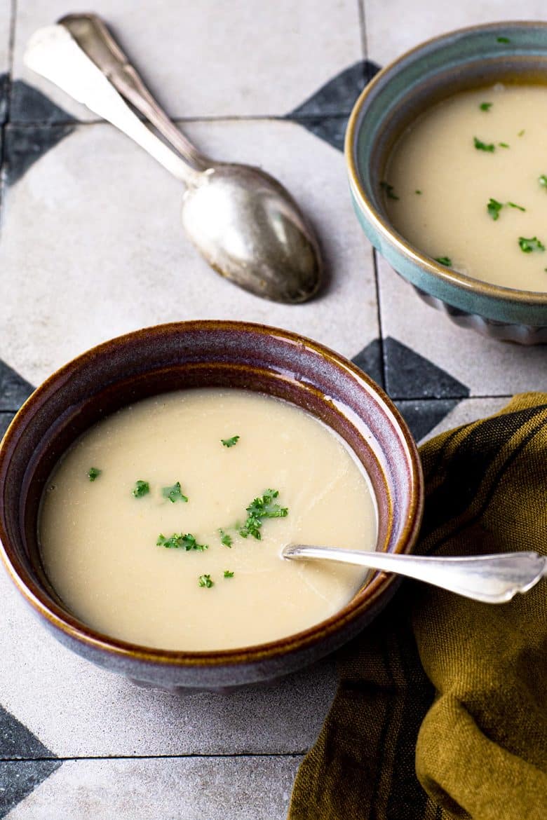 Velouté d'endives Ch'ti, une recette incontournable de la gastronomie du nord de la France. 