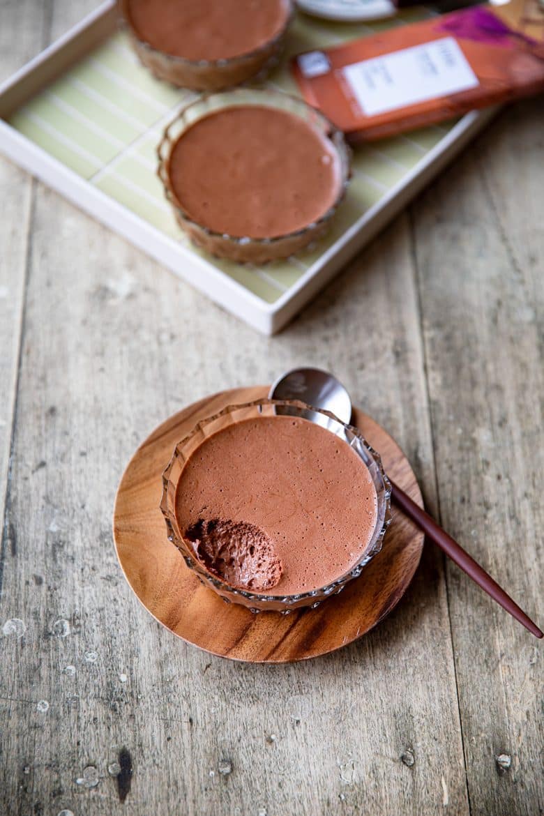 La recette de la mousse au chocolat facile. 